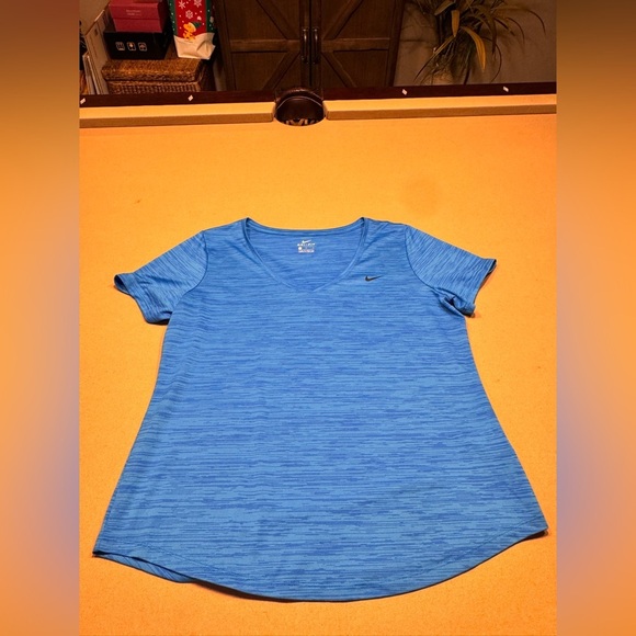 Nike Blue Fitted Short Sleeve Tee - Picture 1 of 4
